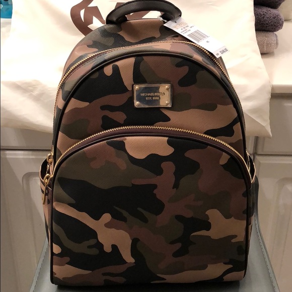 MICHAEL Michael Kors Handbags - 💯AUTHENTIC Michael Kors Large Back Pack